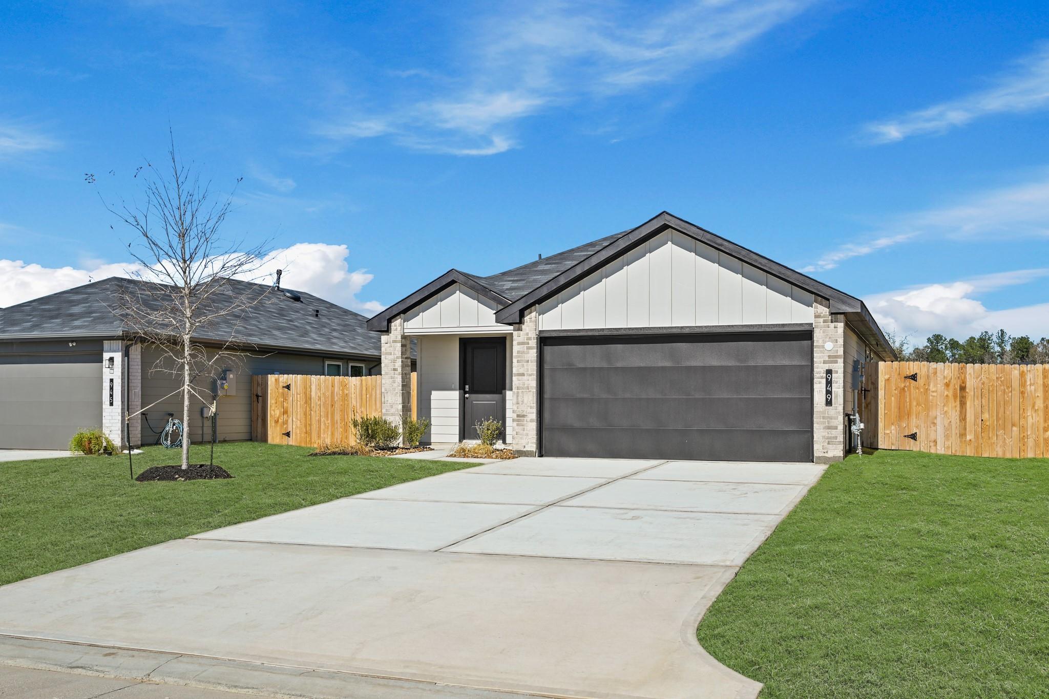 949 Sutherland Falls Street