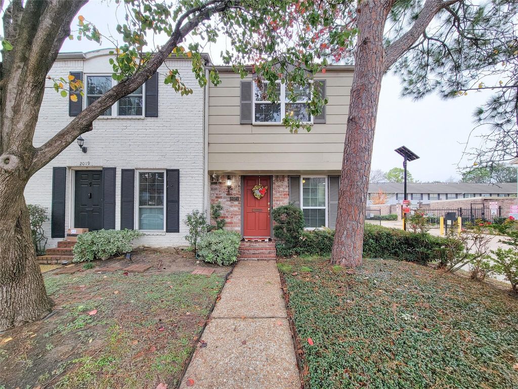 Photo of 2021 Winrock Boulevard #167, Houston, TX 77057 (MLS # 64003897)