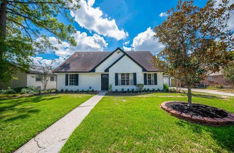 Photo of 12507 Whittington Drive, Houston, TX 77077 (MLS # 77541817)