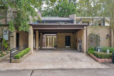 Photo of 201 Vanderpool Lane #65, Houston, TX 77024 (MLS # 46463793)