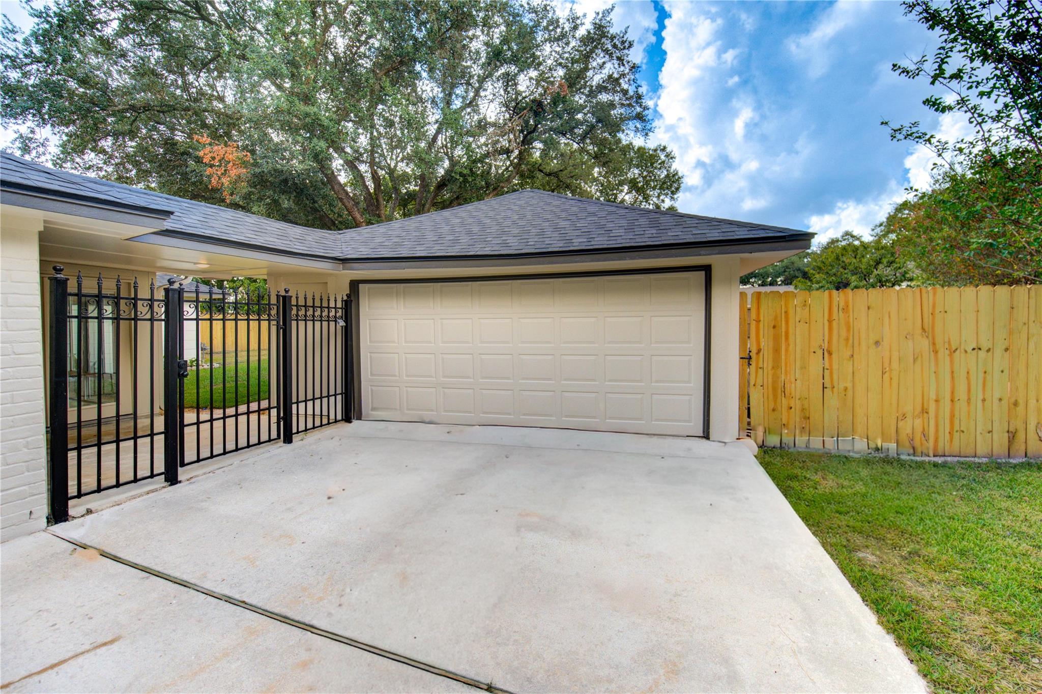 15609 Australia Street