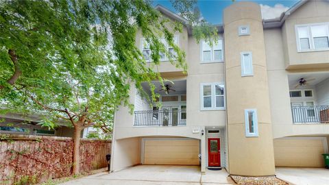 Photo of 5843 Petty Street #C, Houston, TX 77007 (MLS # 35399666)