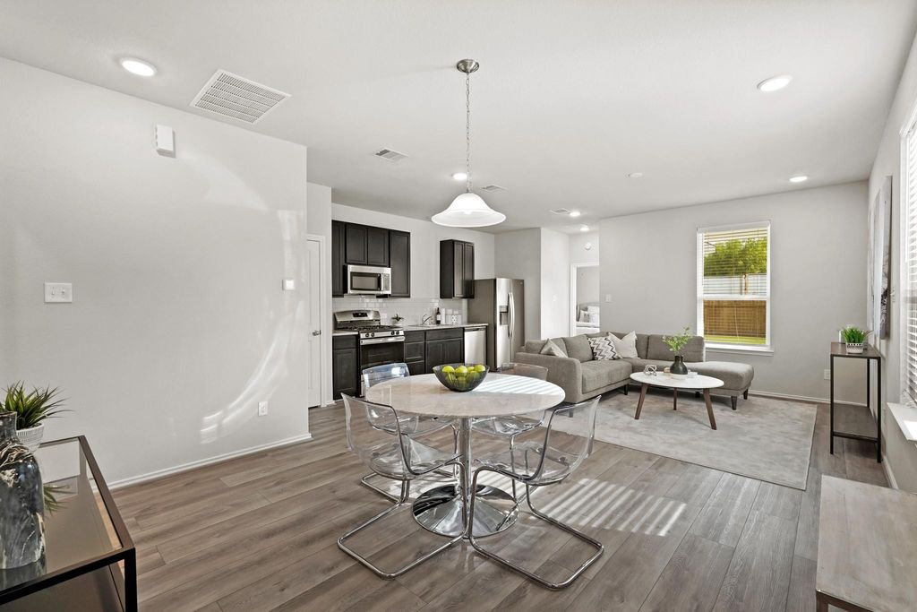 Photo of 1443 Acorn Meadow Street, Houston, TX 77067 (MLS # 27140436)