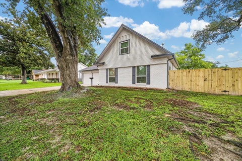 Photo of 4114 Hill Oak Drive, Houston, TX 77092 (MLS # 49496087)