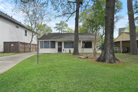 Photo of 930 42nd Street, Houston, TX 77018 (MLS # 42636241)
