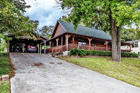 71 Hunters Creek Drive Huntsville TX 77340