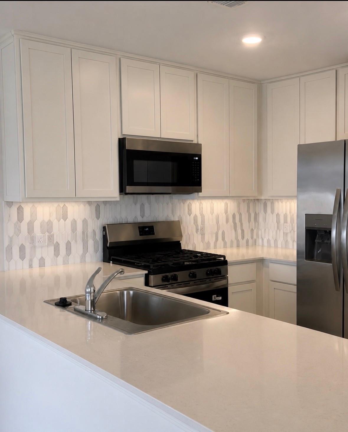 2122 Mosaic Valley