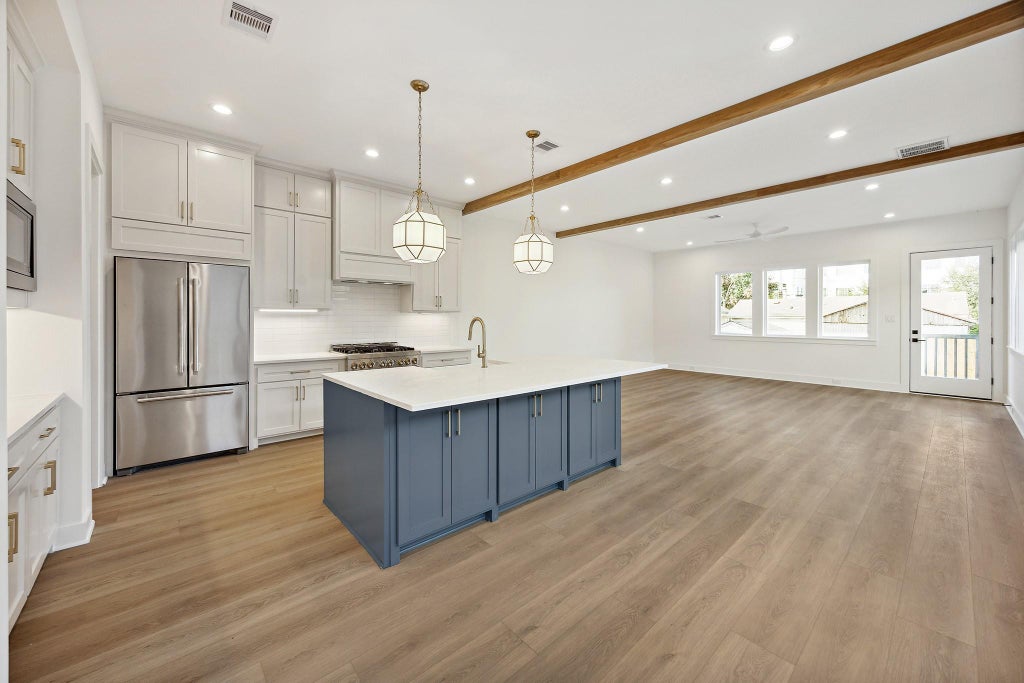 Photo of 1203 E 27th Street, Houston, TX 77009 (MLS # 49455170)
