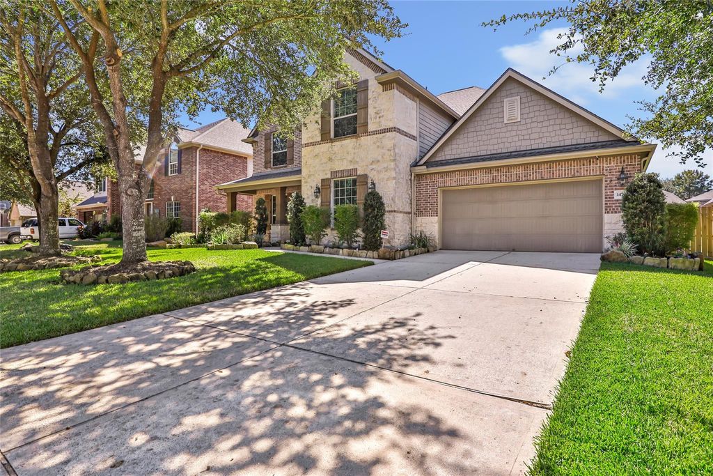 Photo of 14706 Castle Cove Lane, Houston, TX 77044 (MLS # 95459872)
