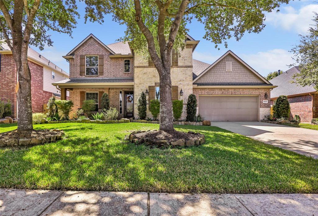 Photo of 14706 Castle Cove Lane, Houston, TX 77044 (MLS # 95459872)