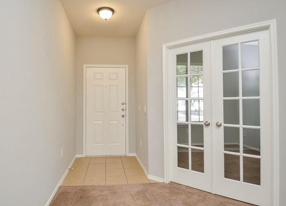1411 S Maple Drive
