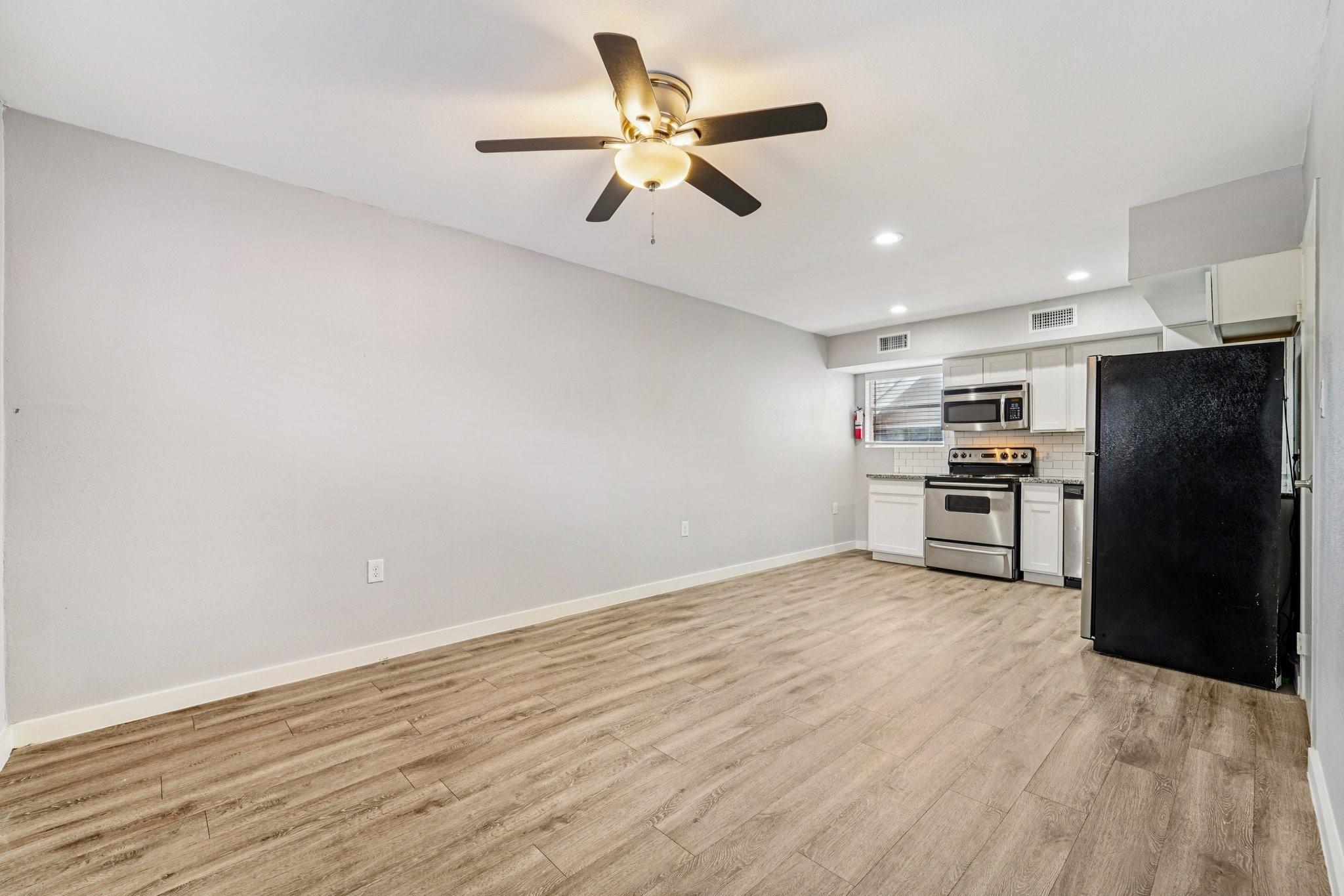 2807 Beauchamp Street 16