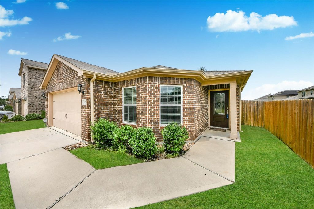 Photo of 22026 Rocky Reserve Drive, Hockley, TX 77447 (MLS # 22652371)