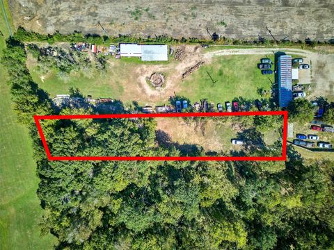 Photo of 2832 5th Street, Stafford, TX 77477 (MLS # 66869047)