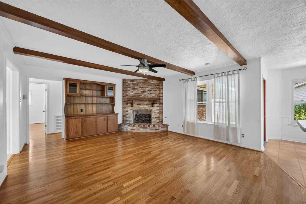 Photo of 8415 Braesdale Lane, Houston, TX 77071 (MLS # 31037250)