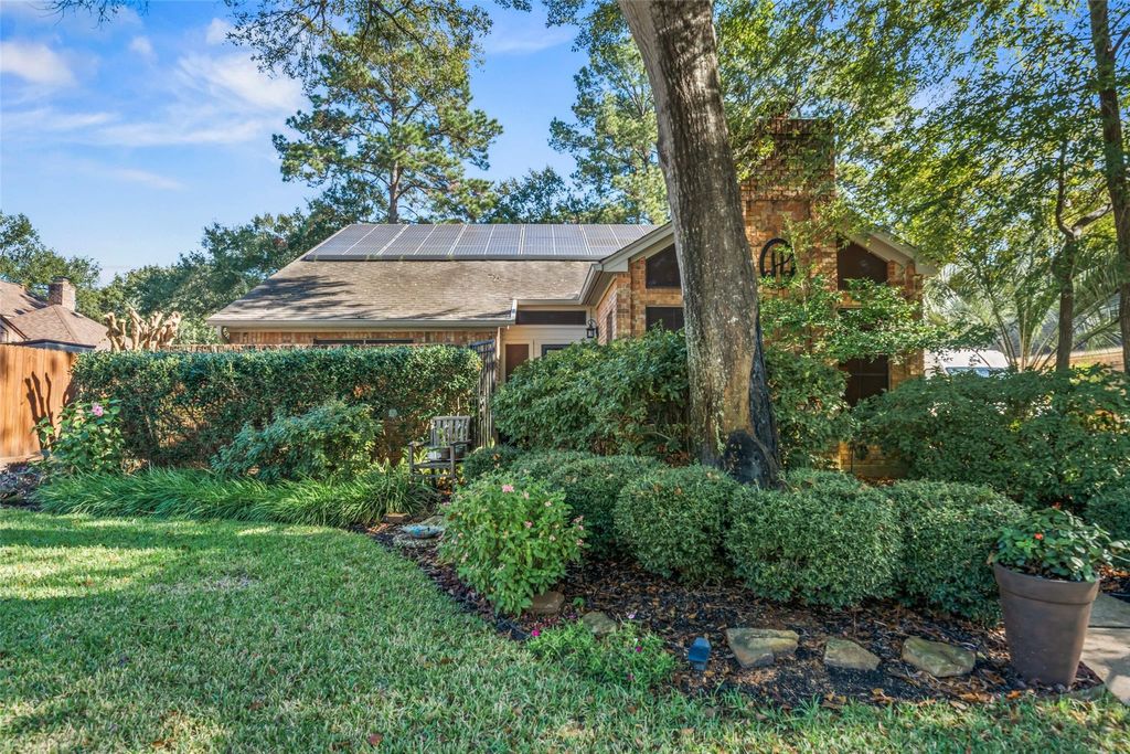 Photo of 15042 River Park Drive, Houston, TX 77070 (MLS # 16541789)