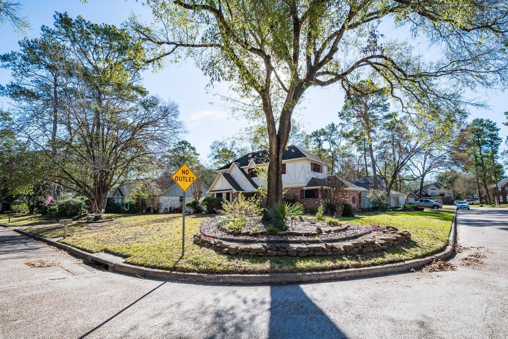 Photo of 1802 Clover Spring Drive, Houston, TX 77339 (MLS # 58894454)