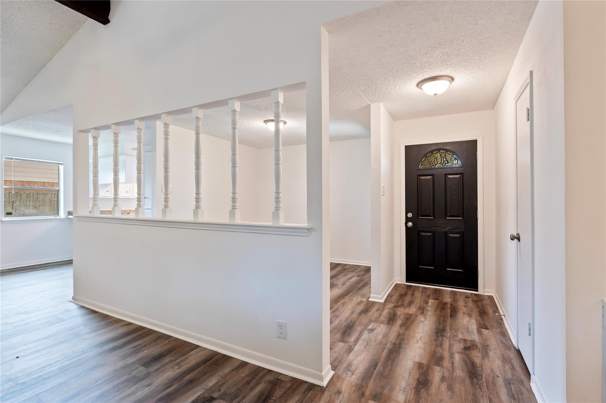 2906 Heatherwood Drive