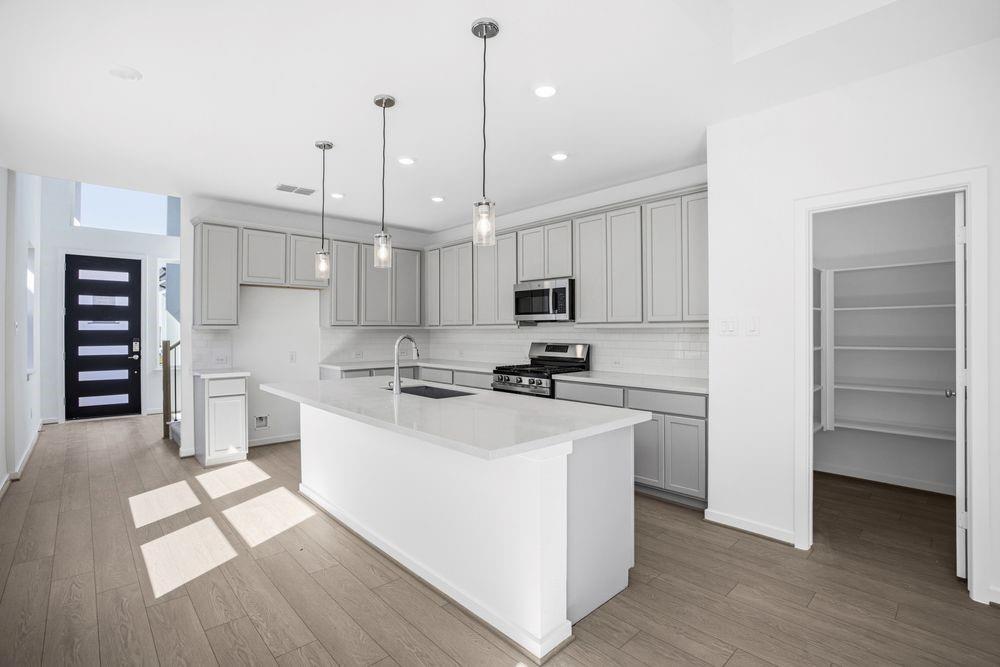 22118 Strathfield Circle