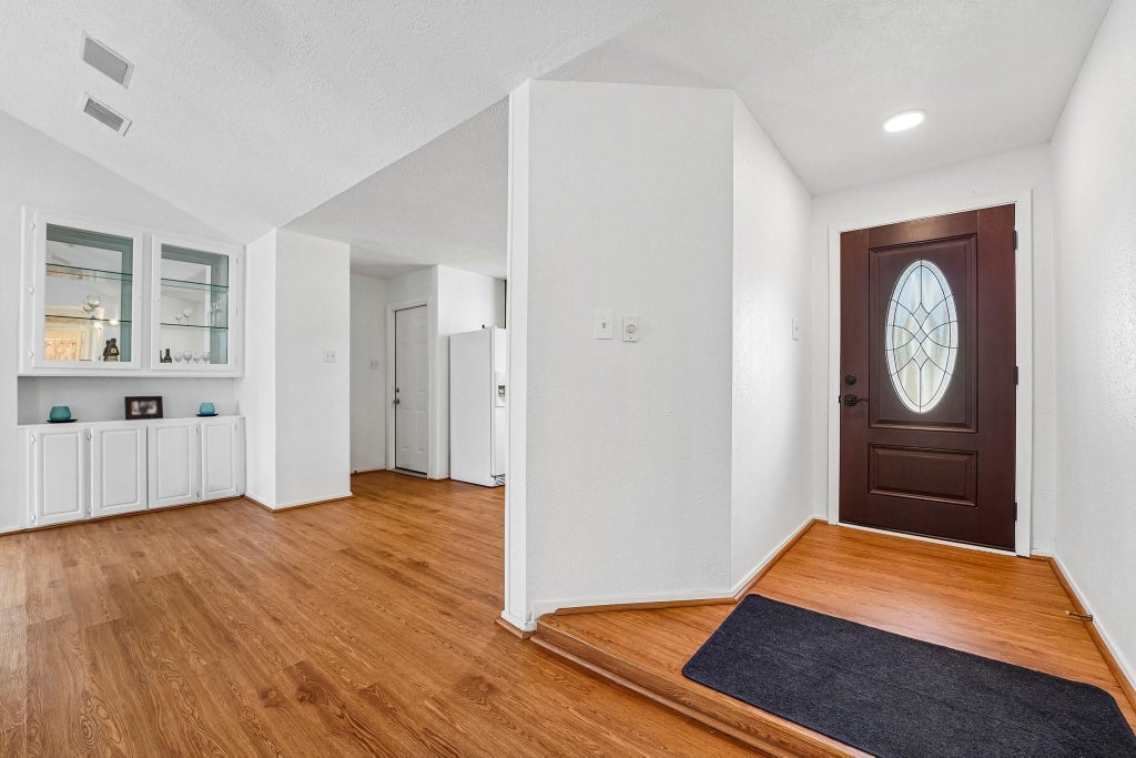 Photo of 10219 Sand Pass Lane, Houston, TX 77064 (MLS # 64988134)