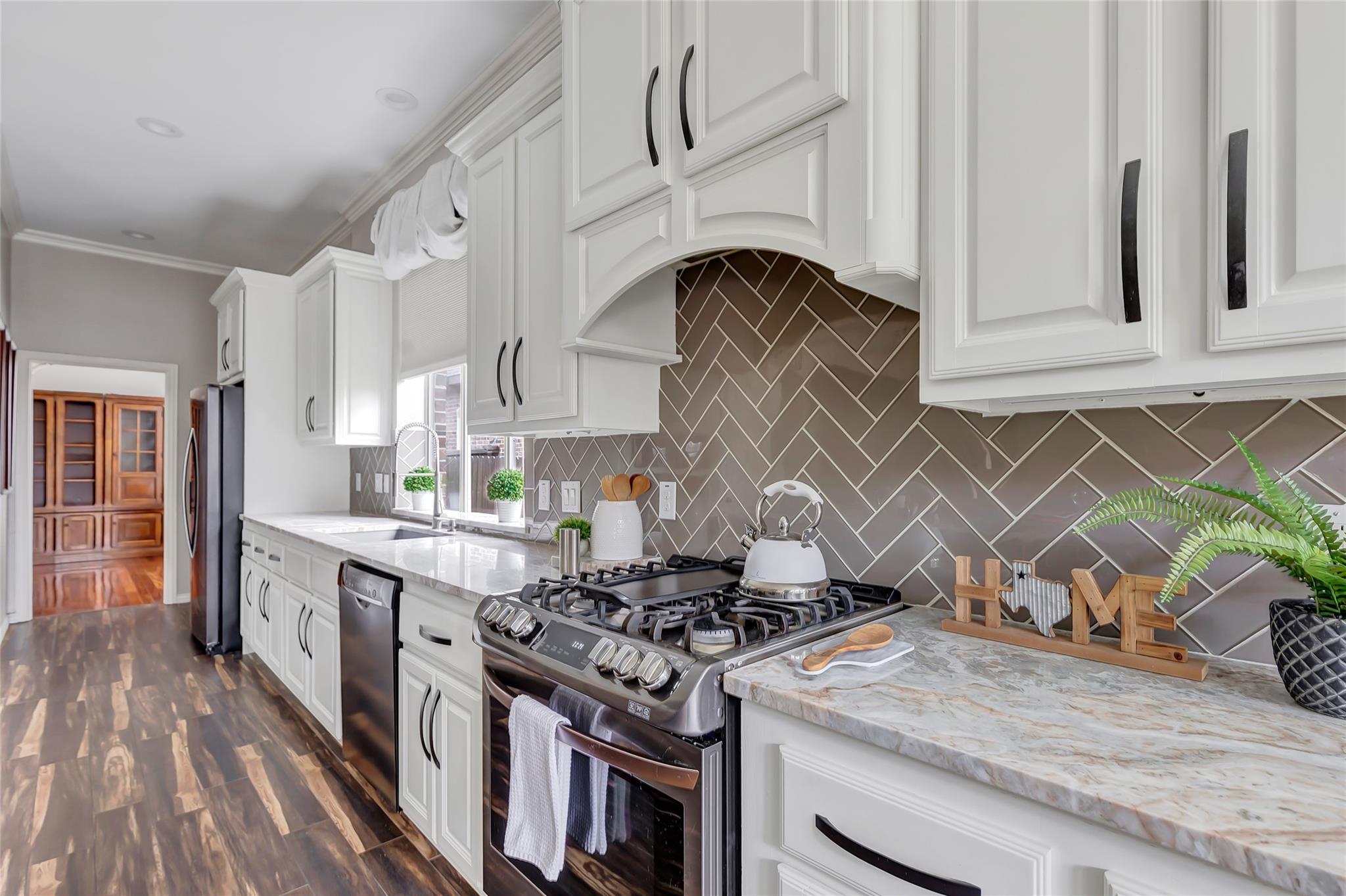 11914 Lake Mead Lane