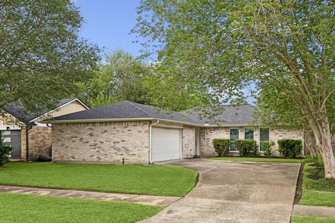 Photo of 6907 Grant Drive, Richmond, TX 77469 (MLS # 40595041)
