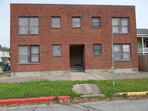 Photo of 3628 Avenue O Unit 3, Galveston, TX 77550 (MLS # 28413584)