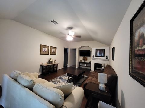 Photo of 10739 Chestnut Path Way, Tomball, TX 77375 (MLS # 21061522)