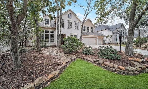 Photo of 11 Sunspree Place, The Woodlands, TX 77382 (MLS # 42658531)