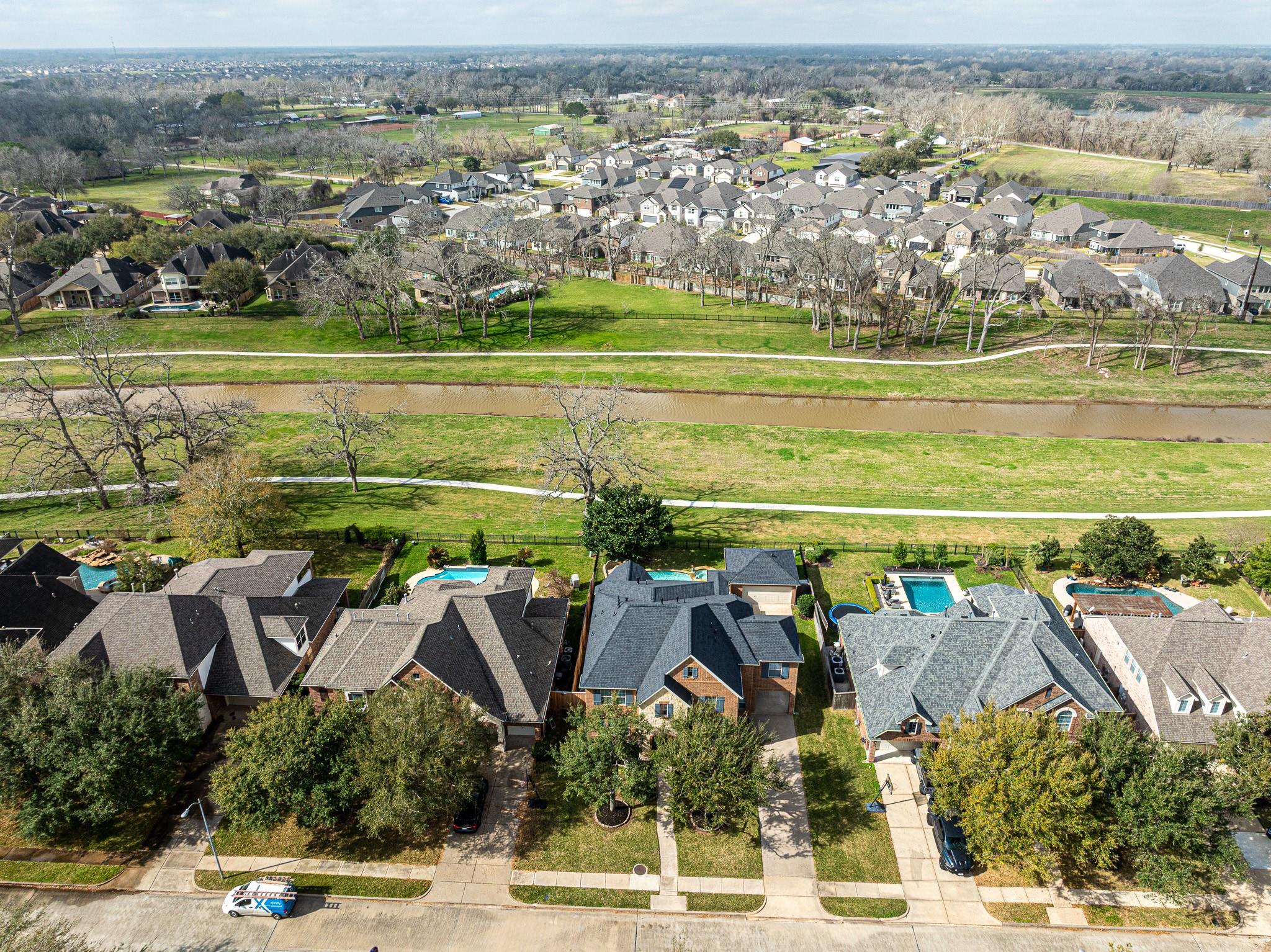 8310 Crescent Knolls Drive