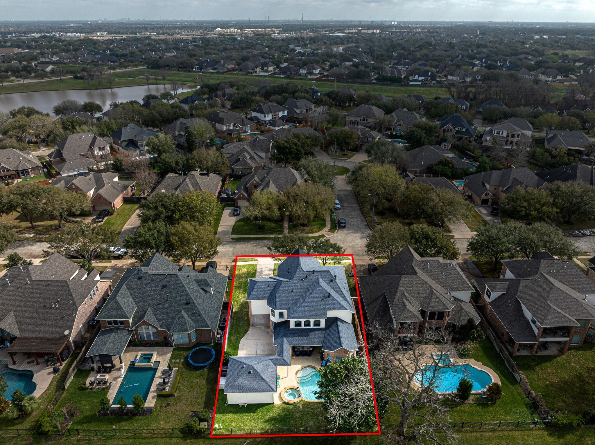 8310 Crescent Knolls Drive