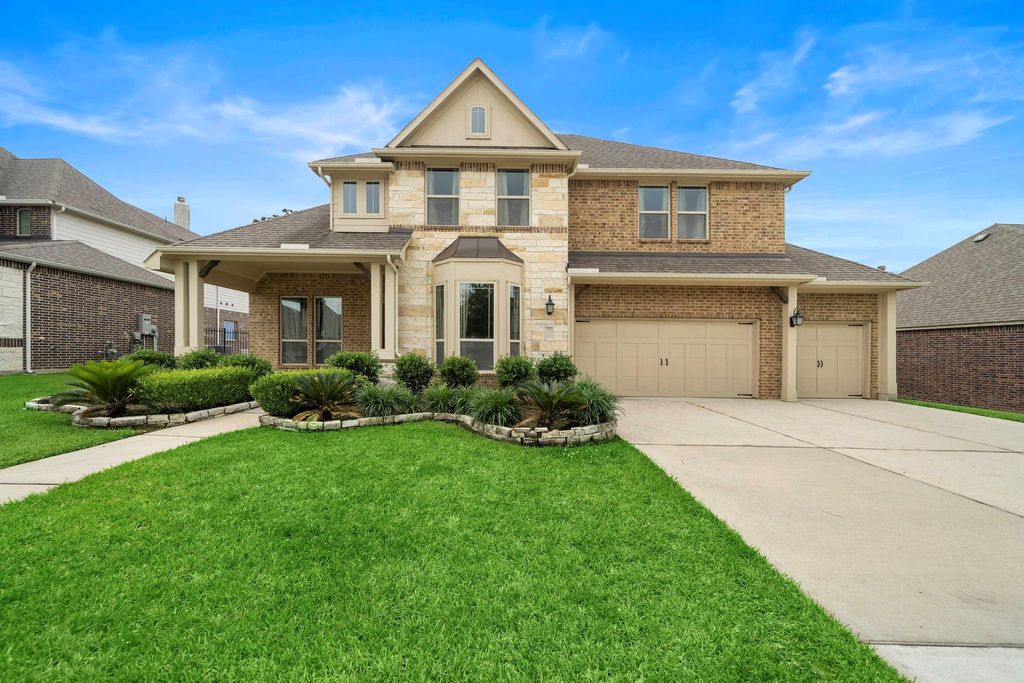 Photo of 8530 San Juanico Street, Houston, TX 77044 (MLS # 44407008)