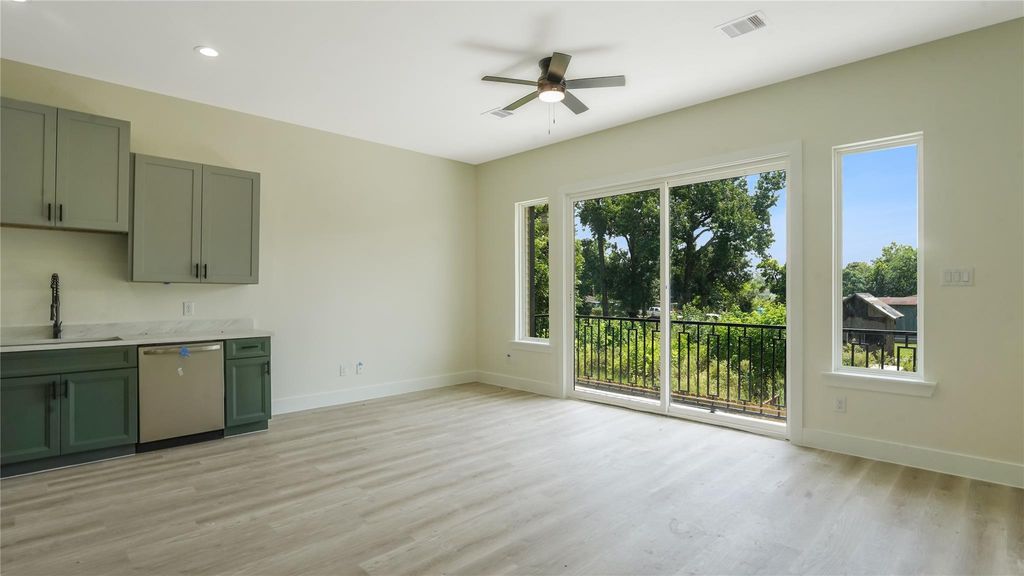 Photo of 1315 Knight Street #2, Houston, TX 77022 (MLS # 31377250)