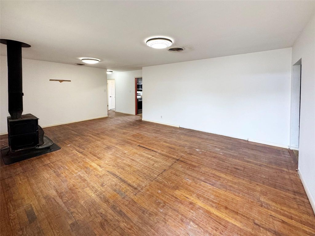 Photo of 327 W Mulberry Street, Fredericksburg, TX 78624 (MLS # 4096267)