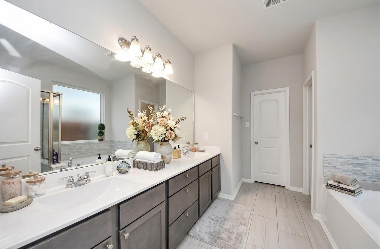5206 Wyatt James Lane