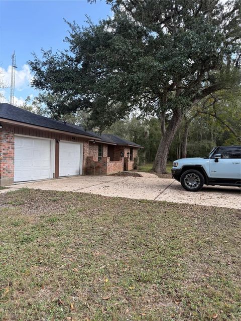 Photo of 2040 N Highway 36, Brazoria, TX 77422 (MLS # 85518810)