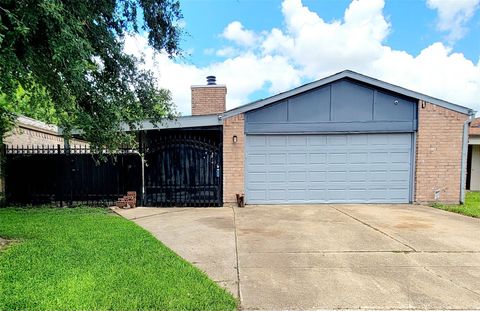 Photo of 4170 Amir Street, Houston, TX 77072 (MLS # 27029802)