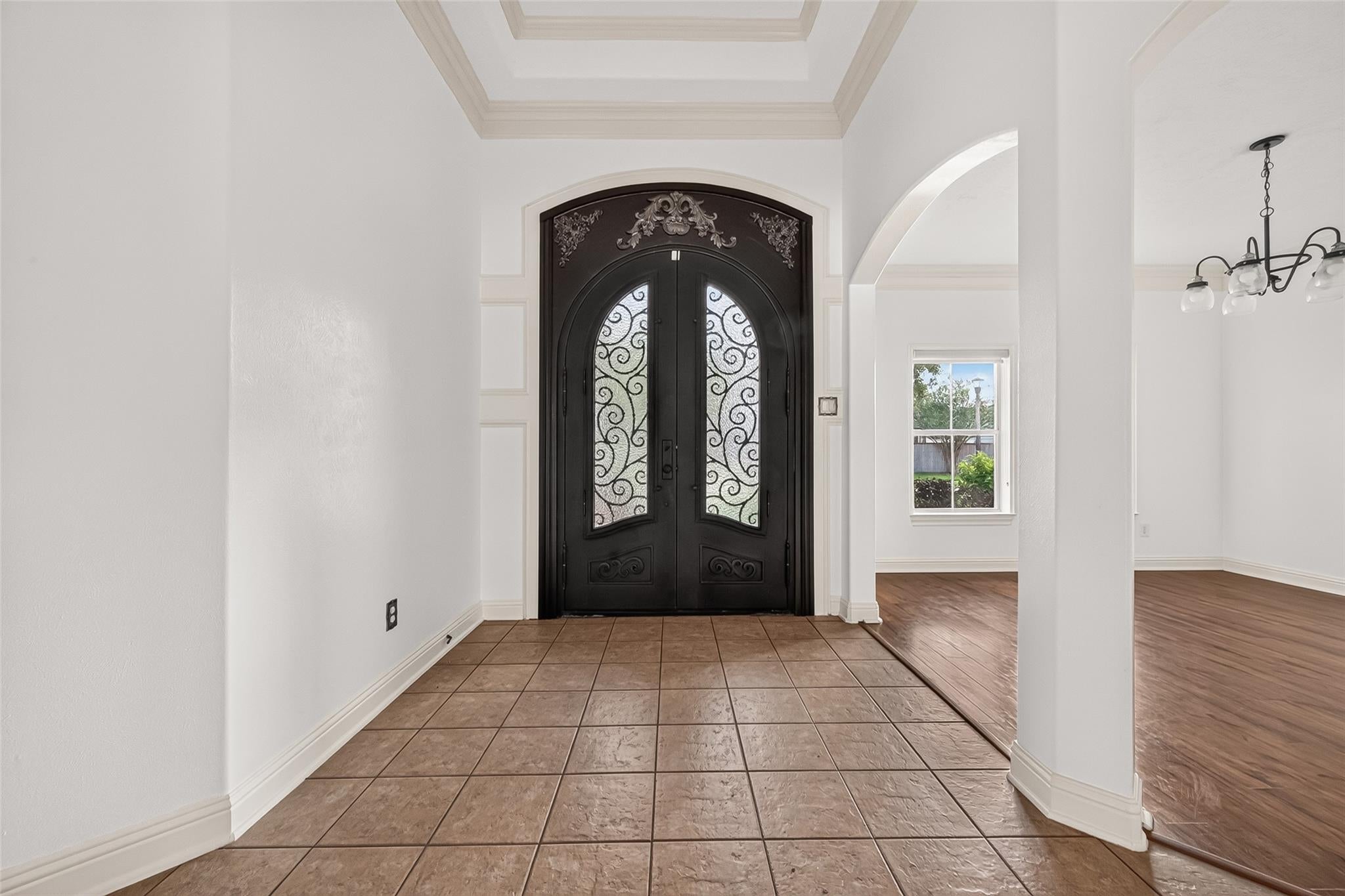 3831 Lakeridge Canyon Drive