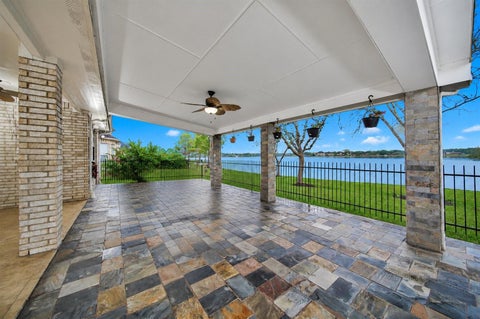 Photo of 3831 Lakeridge Canyon Drive, Sugar Land, TX 77498 (MLS # 12687971)