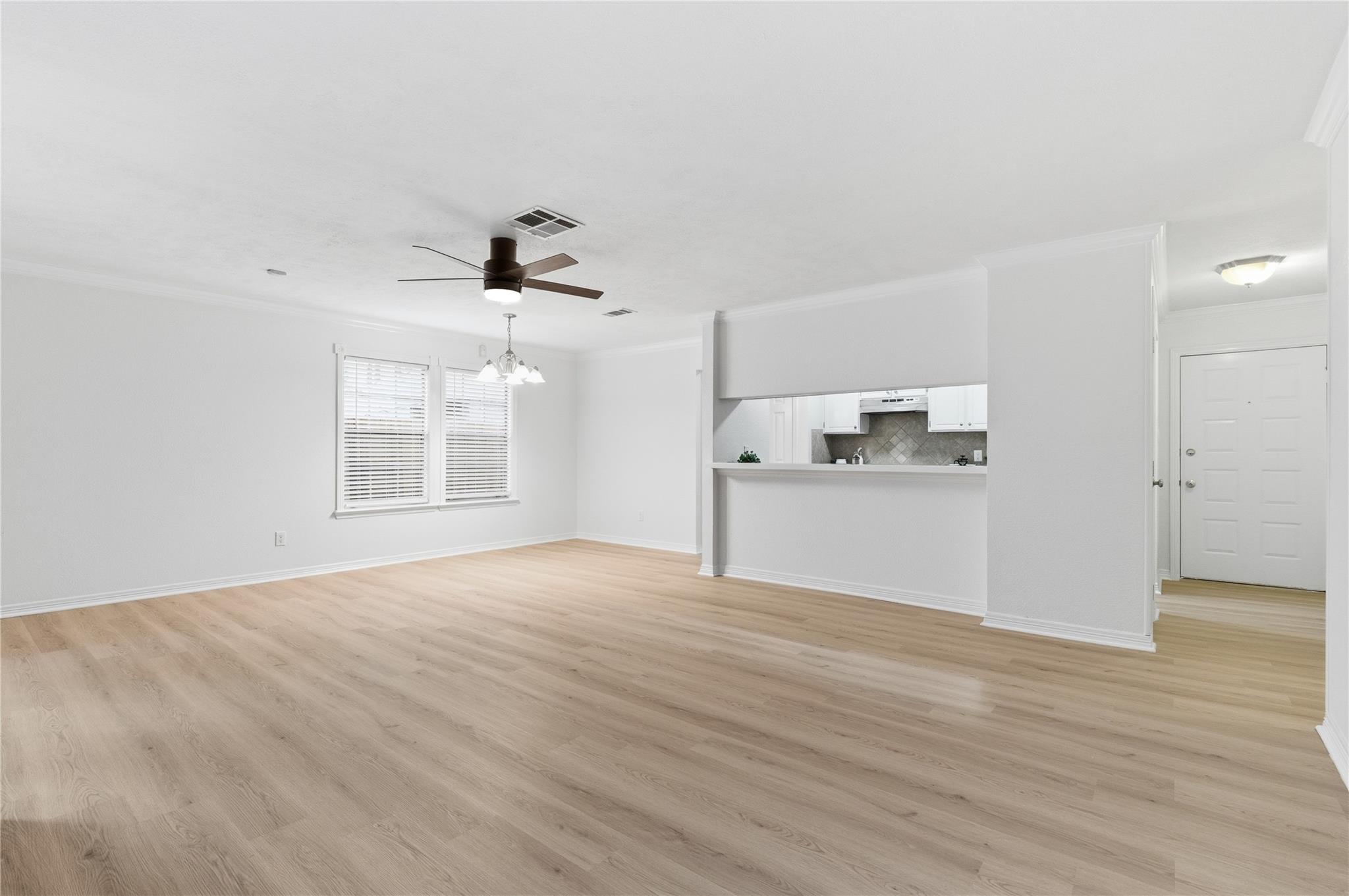 11 Hasting Oak Court