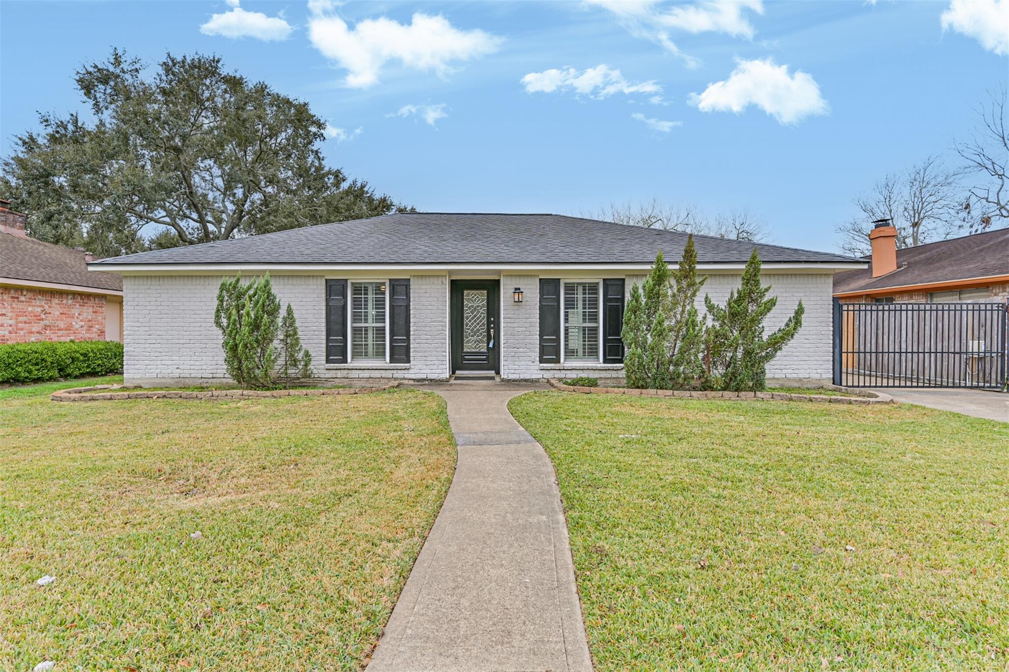 15718 Bougainvilla Lane