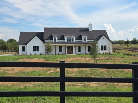 Photo of 370 Spring Creek Road, Brenham, TX 77833 (MLS # 78259555)