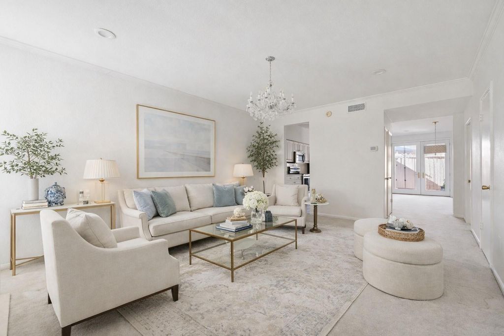 Photo of 1201 Mcduffie Street #126, Houston, TX 77019 (MLS # 73821389)