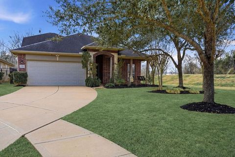 Photo of 11207 English Rose Trail, Missouri City, TX 77459 (MLS # 85536952)