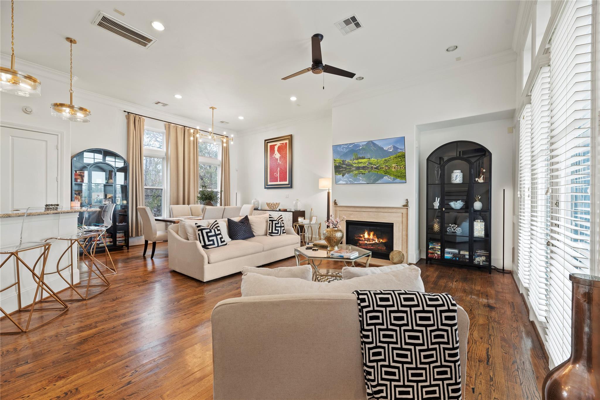 8928 Lakeshore Bend Drive