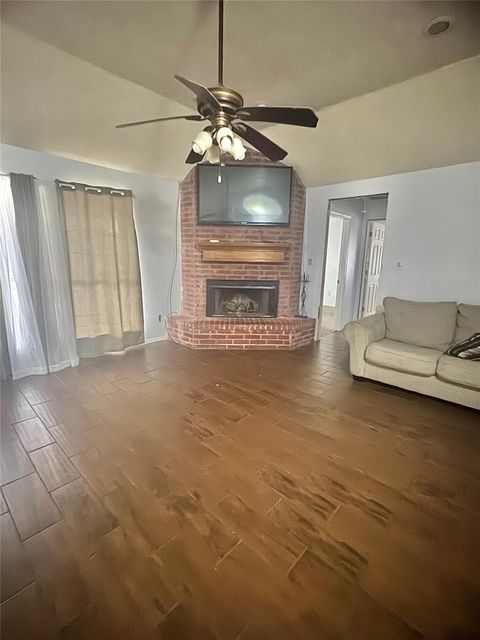 Homes For Sale - 9763 El Chaco Street<br/> Baytown, TX 77521