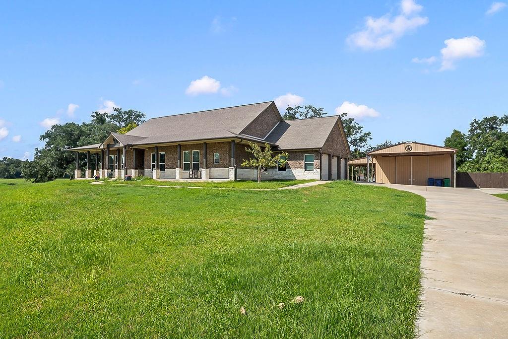 155 Horse Shoe Trail