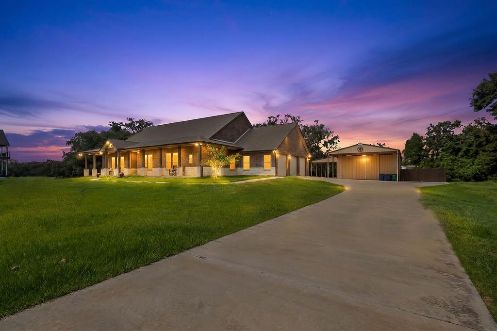 155 Horse Shoe Trail