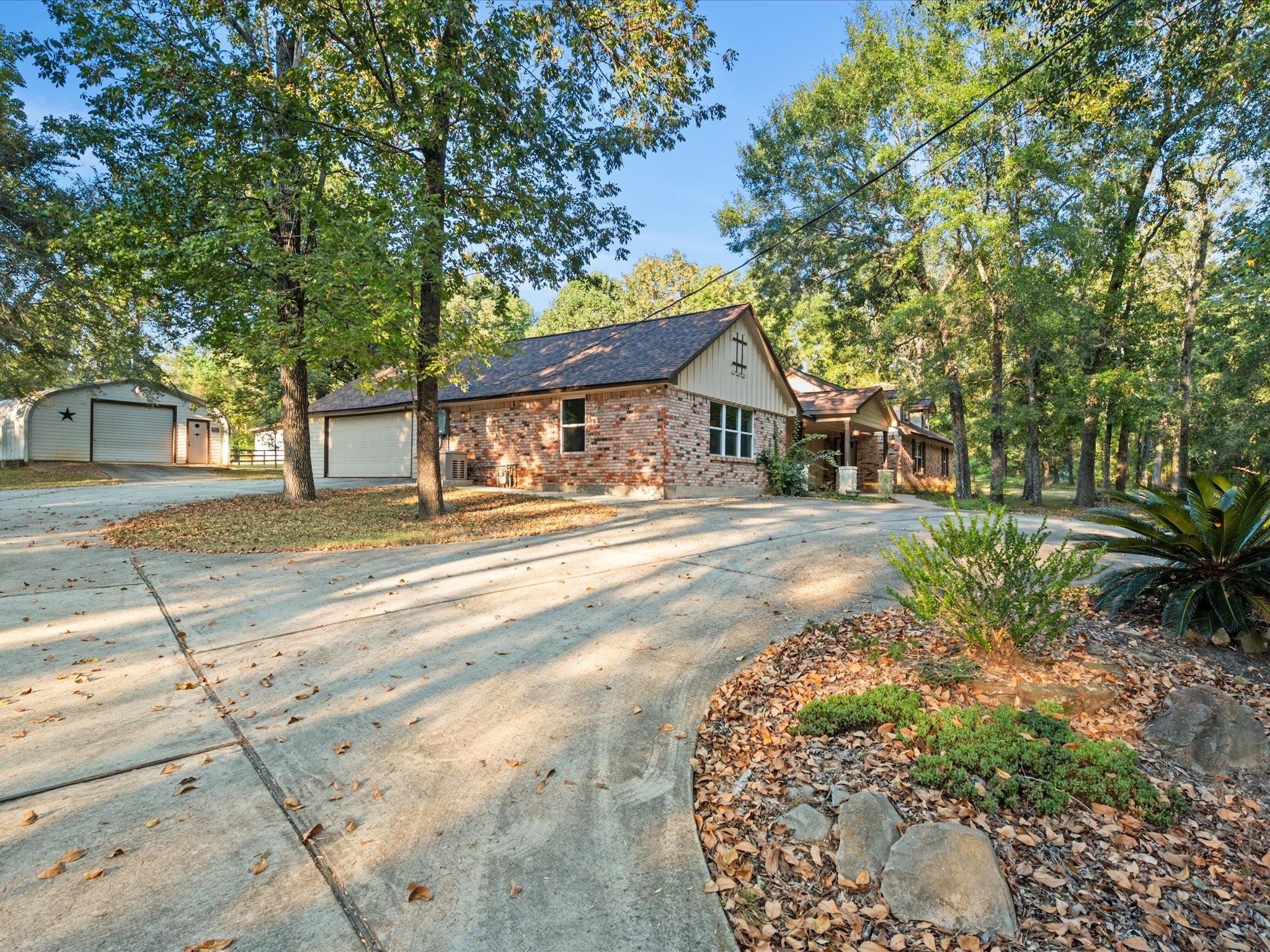 2004 Northshore Drive