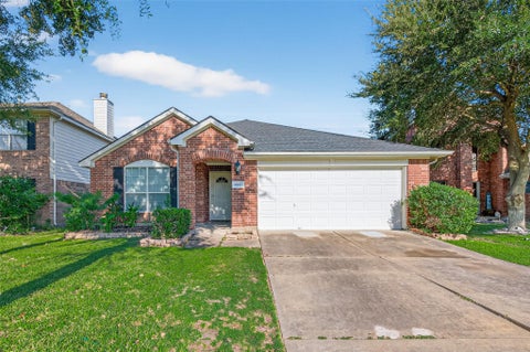 Photo of 6927 Great Oaks Shadow Drive, Houston, TX 77083 (MLS # 28539788)
